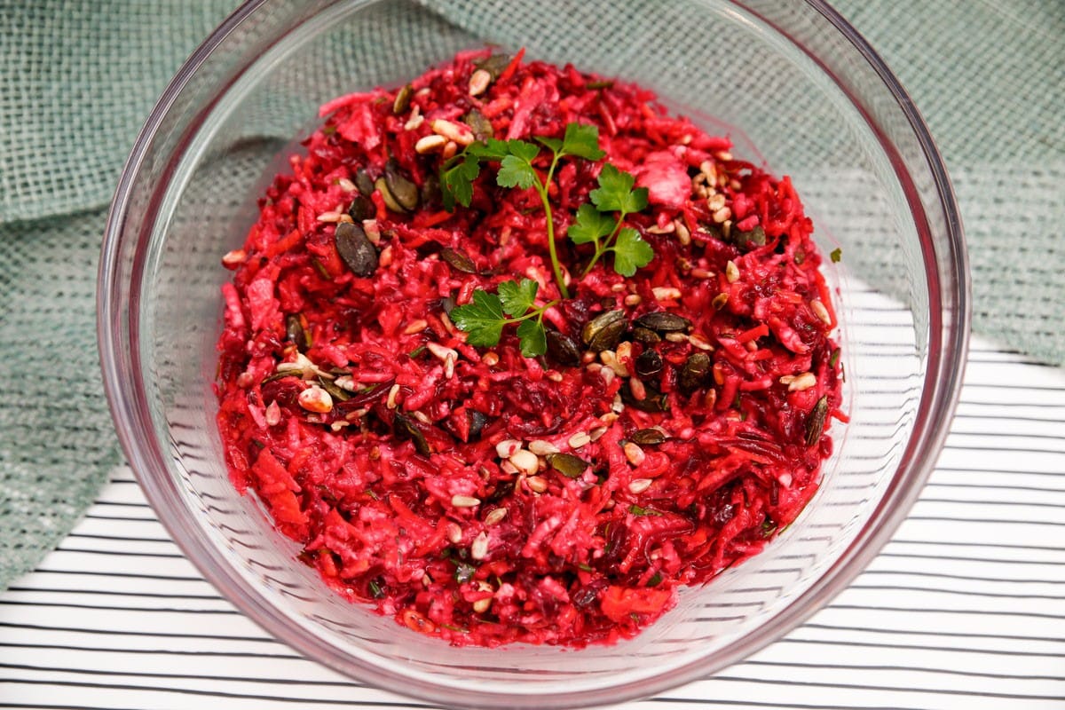 Rote Beete Salat mit Karotten