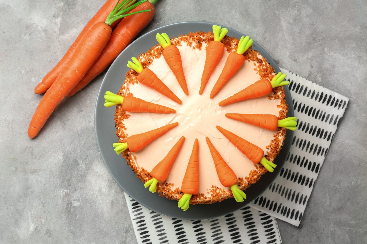 Saftiger Karottenkuchen mit Apfelmus