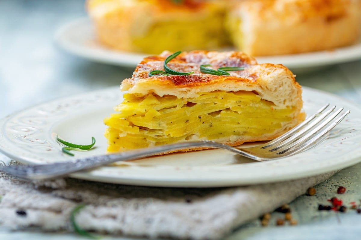 Saftiger Kartoffelkuchen mit Sahne nach französischer Art