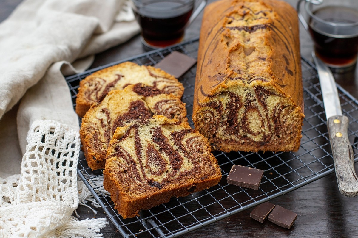 Saftiger Marmorkuchen mit Schokolade