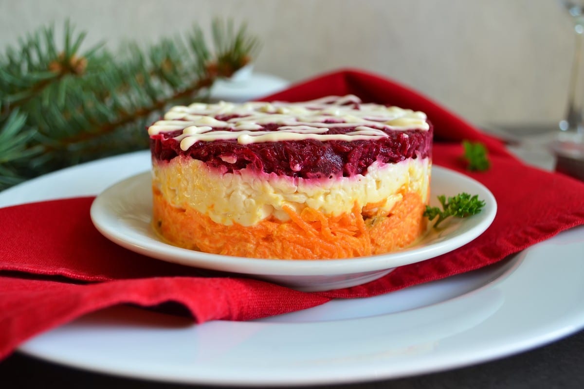 Saftiger Schichtsalat mit Roter Bete