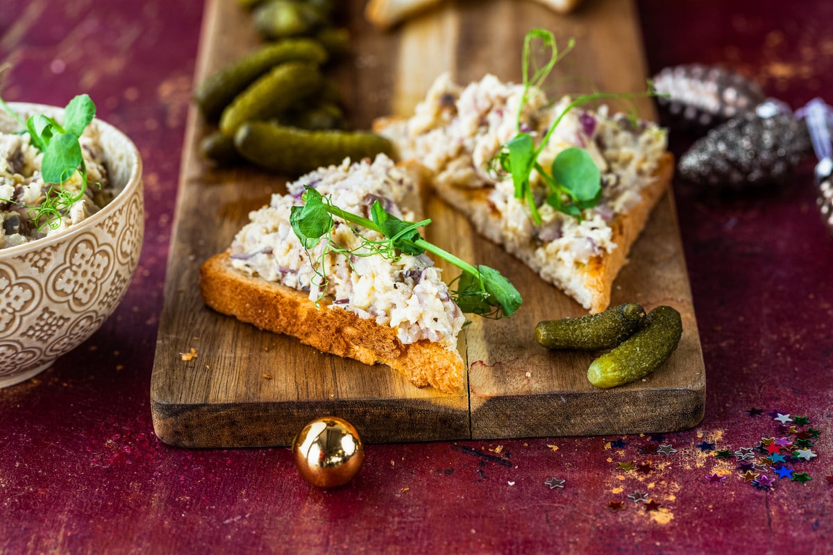 Sandwiches mit Aufstrich aus Sprotten