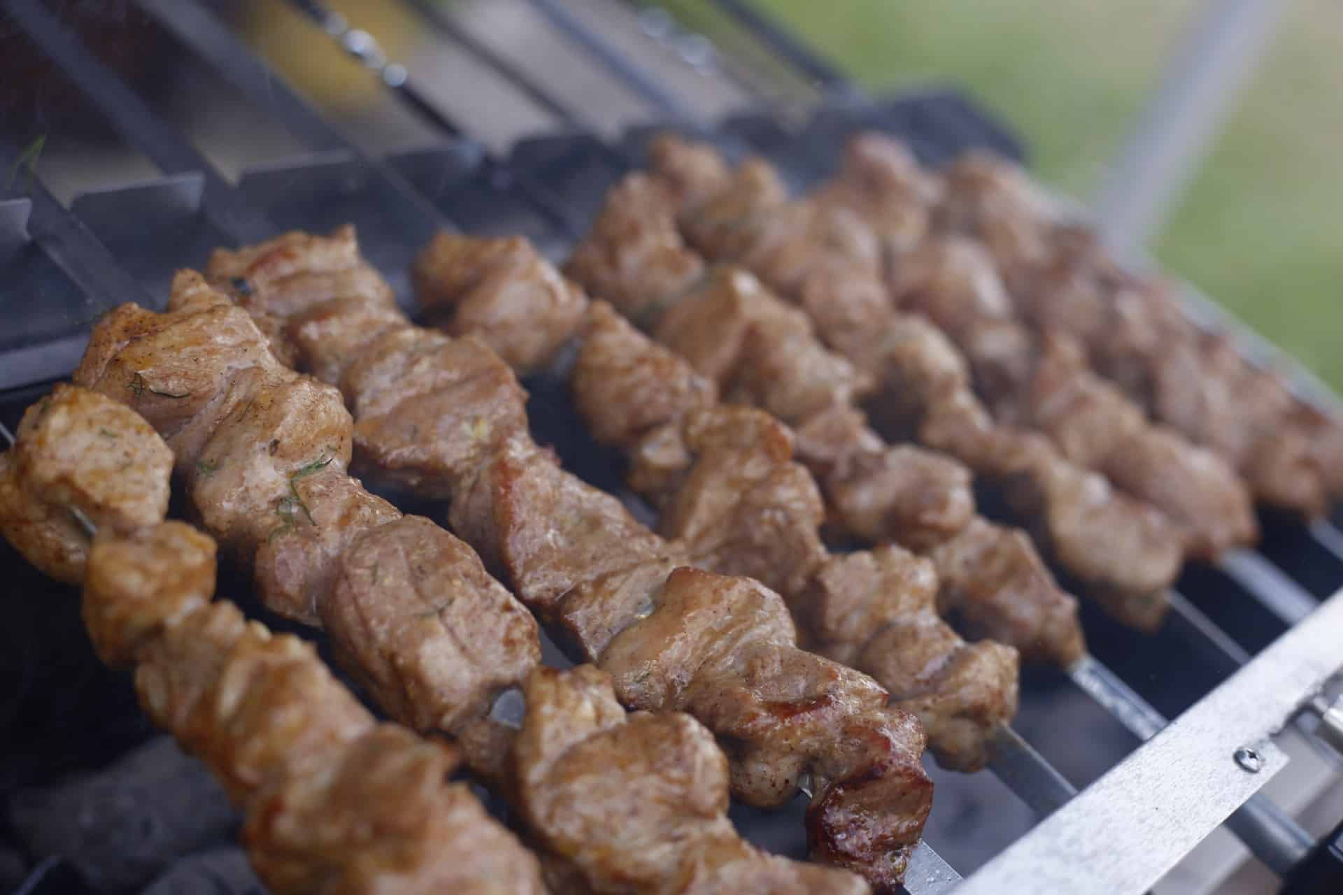 Schaschlik aus Schweinefilet mit Weißwein Marinade | Grillrezepte