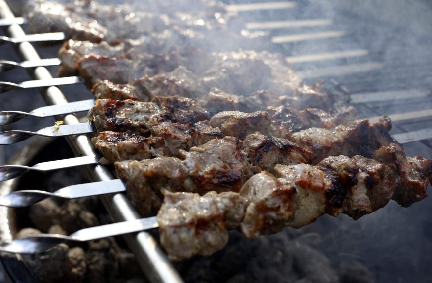 Schaschlik aus Schweinefleisch in Kokosmilch Marinade – Grill Rezepte