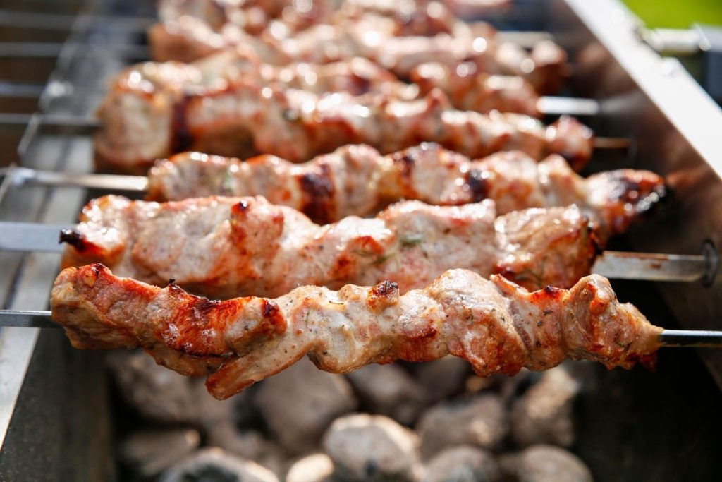 Schaschlik mit Mayonnaise und Buttermilch Marinade – Leckere Grillrezepte