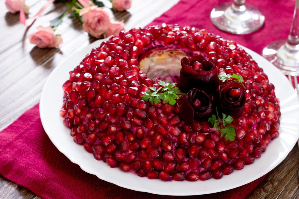 Schichtsalat mit Hähnchen