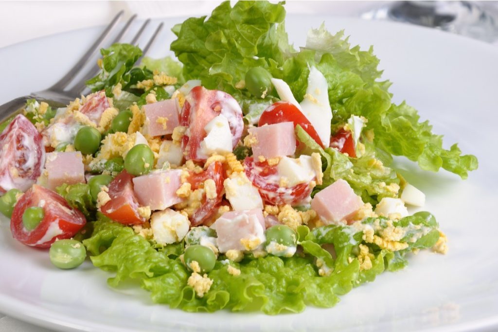 Schinkensalat mit Eiern