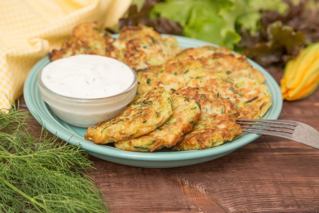 Schnelle Zucchinipuffer mit Garnelen