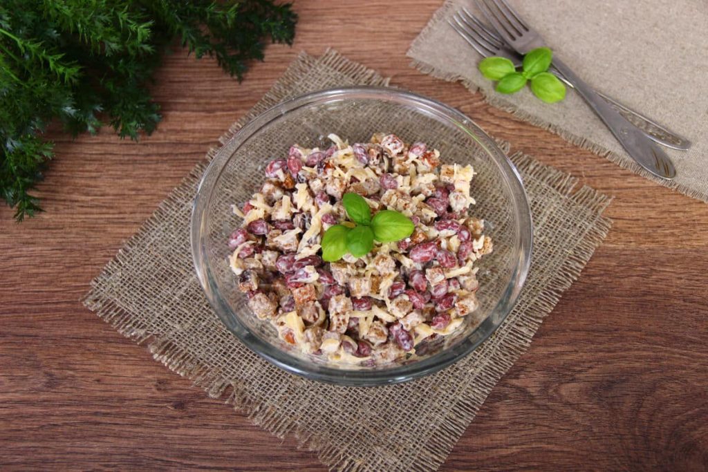 Schneller Fleischsalat mit Bohnen