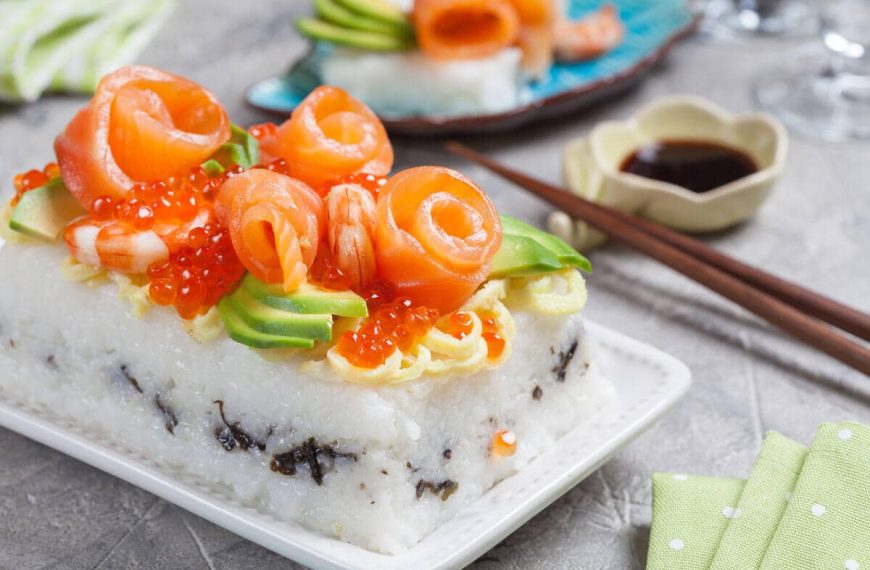 Schneller Sushi Kuchen mit Reis, Fisch und Frischkäse