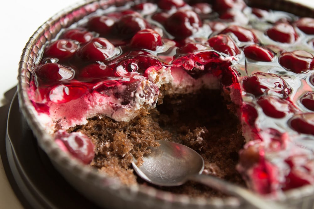 Schokokuchen mit Kirschen und Mascarponecreme