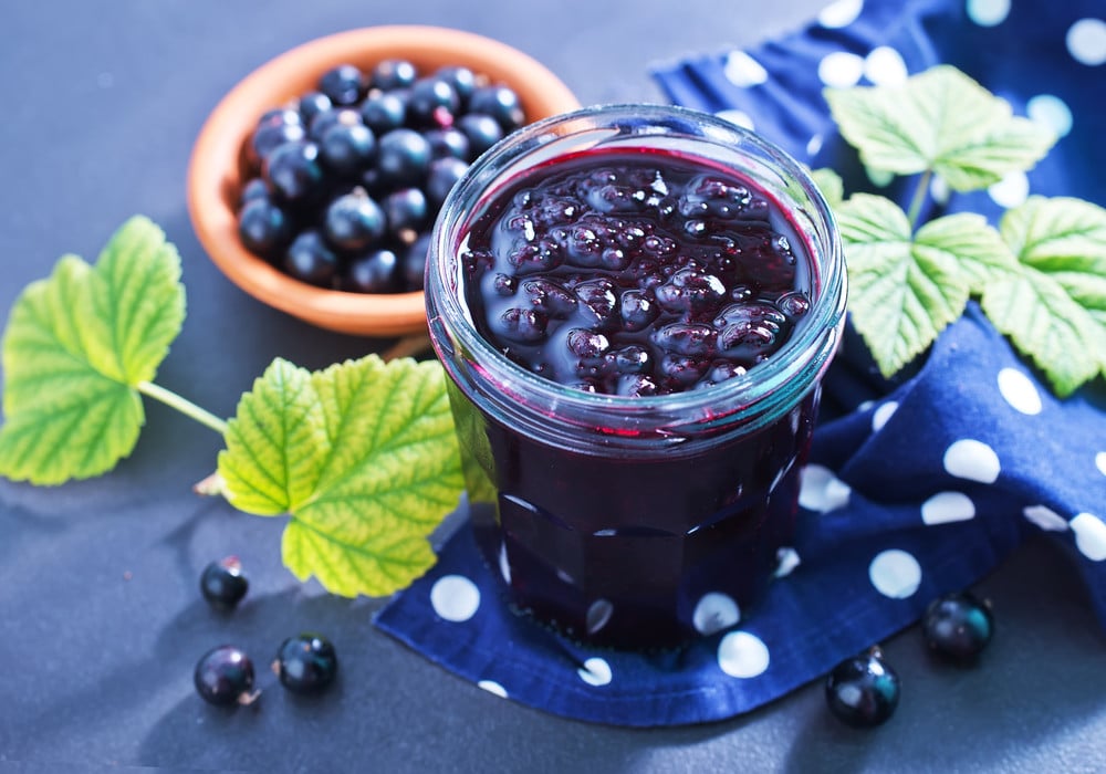 Schwarze Johannisbeermarmelade ohne Gelierzucker kochen