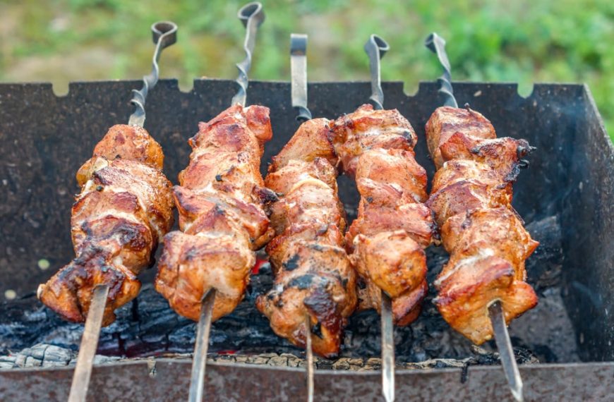 Schweineschaschlik in Biermarinade mit Granatapfelsaft
