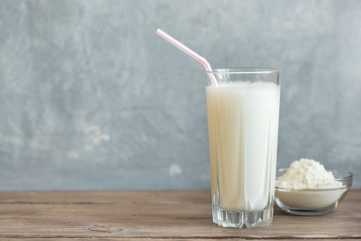 Shake mit Zitronensaft und Vanilleeis – Erfrischendes Sommergetränk