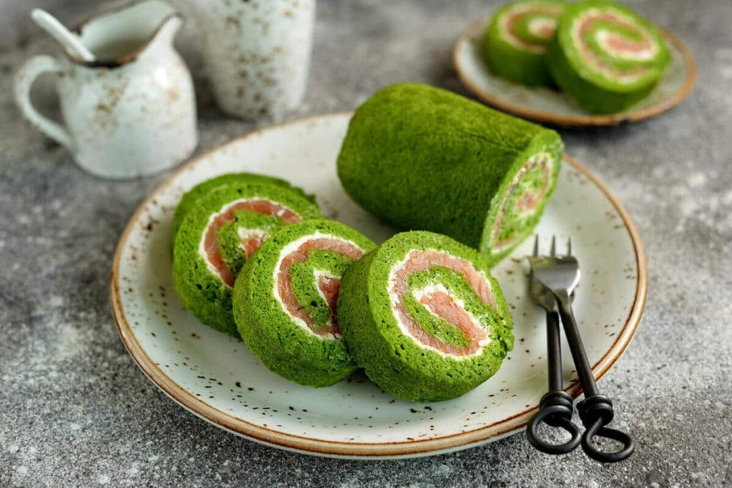 Spinatrolle mit Philadelphia Frischkäse und Lachs