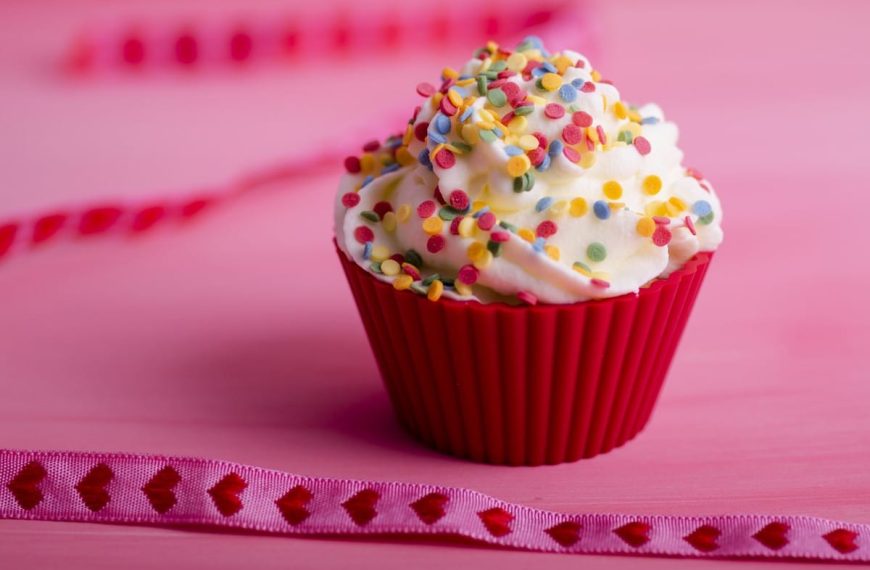 Süße Cupcakes mit Vanille Frosting
