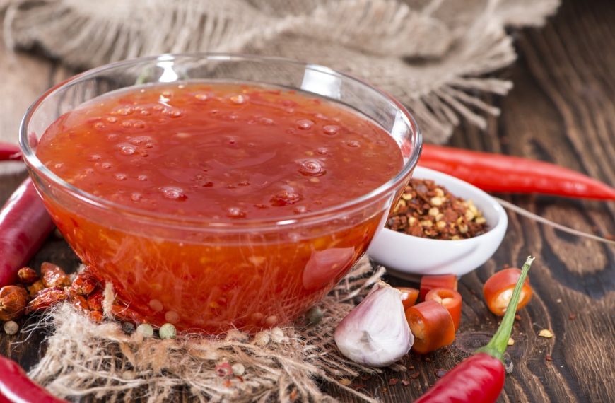 Sweet Chili Sauce mit Knoblauch zum Schweinefleisch