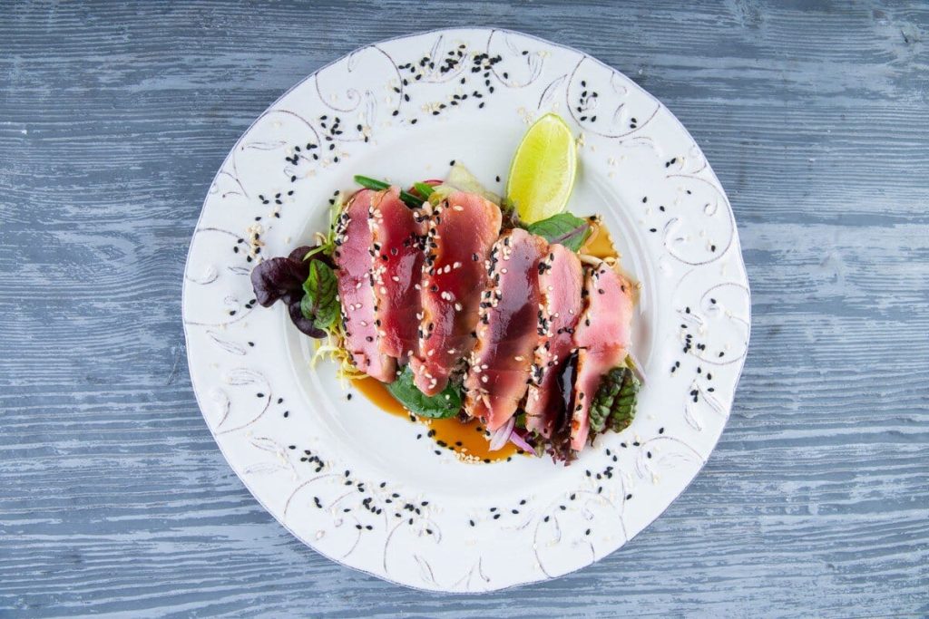 Thunfisch Tataki mit Sojasauce