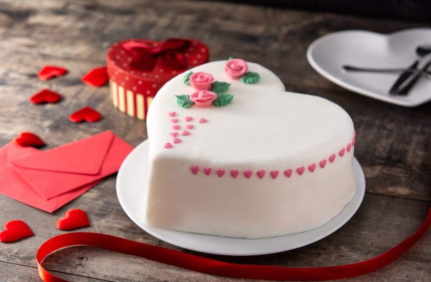 Tipps beim Eindecken der Torten mit Fondant