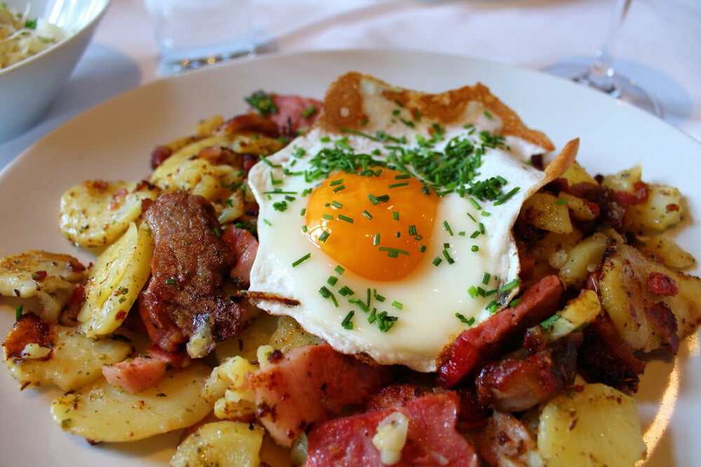 Tiroler Gröstl - Bratkartoffeln mit Fleisch