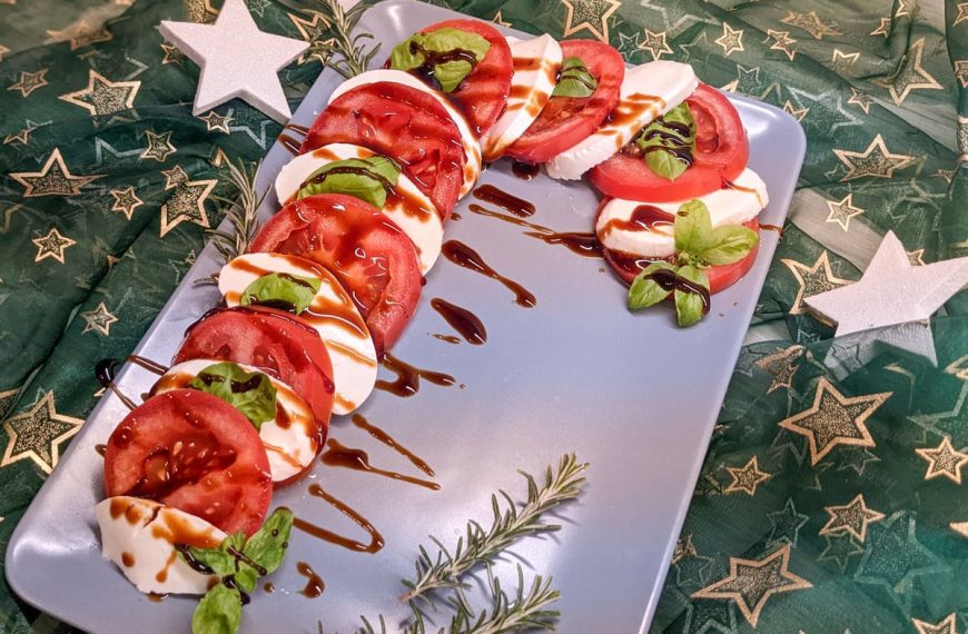 Tomaten Mozzarella Vorspeise für Weihnachtsmenü