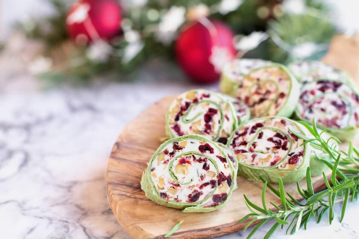 Tortilla Wraps aus Spinat mit Frischkäse und Preiselbeeren