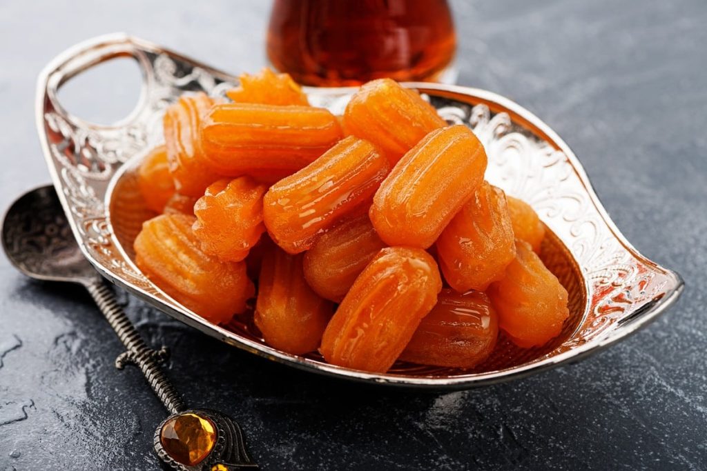 Tulumba – türkisches Teigdessert mit Sirup