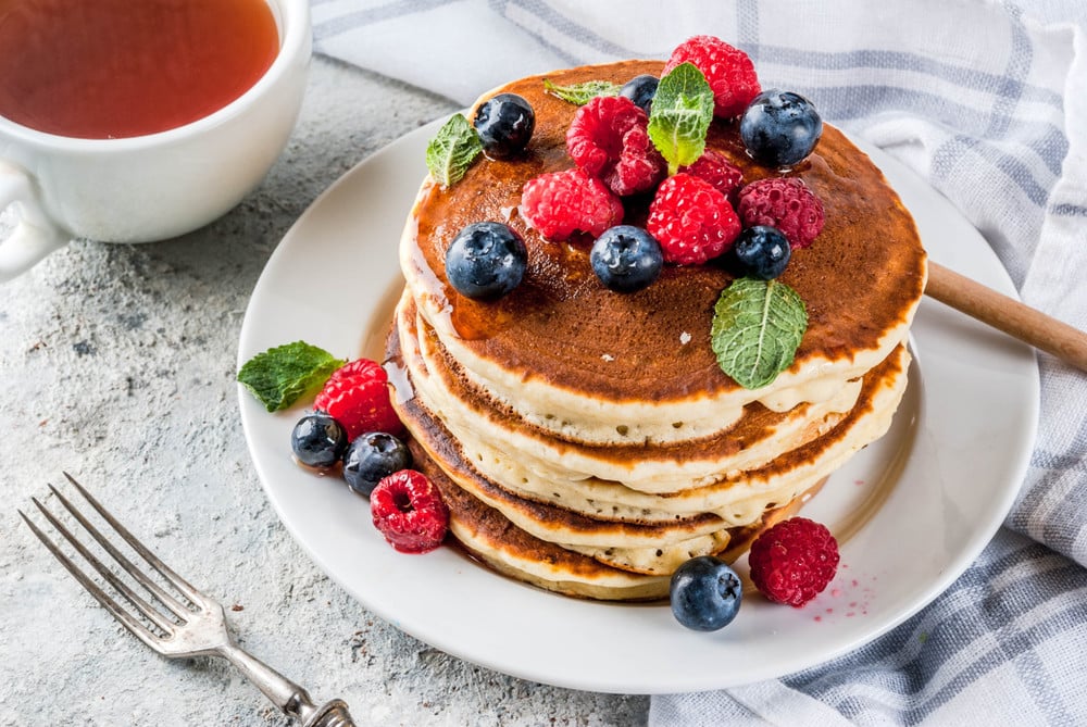 Vegane Pancakes aus Bananen mit Sojamilch und Kokosöl