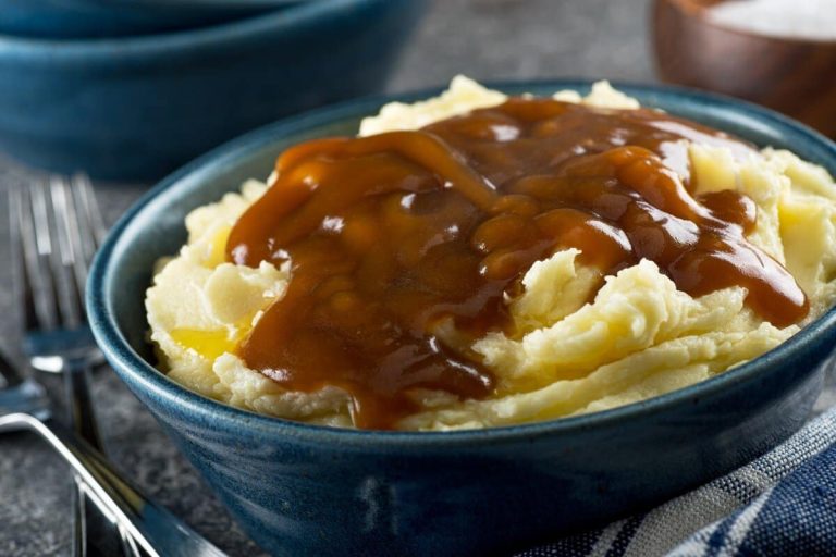 Vegane Pilzsauce aus getrockneten Pilzen mit Pflanzenmilch