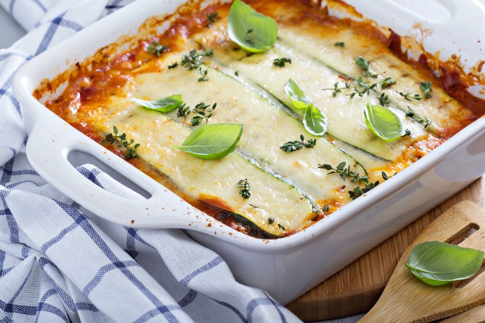 Vegane Zucchini Lasagne mit Linsen und Tomaten