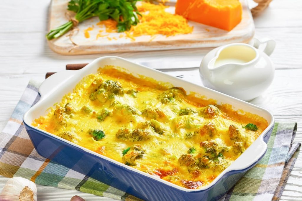 Vegetarischer Reisauflauf mit Brokkoli