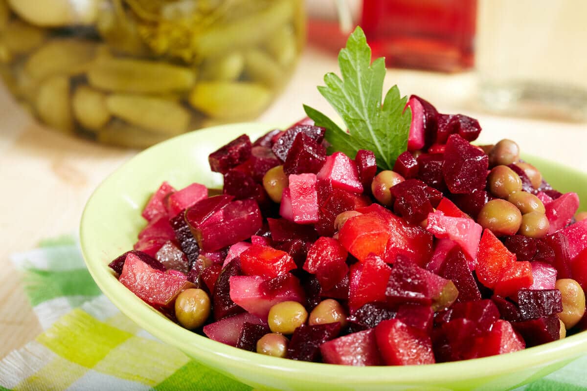 Vinegret - Rote Beete Salat mit Pilzen und Kartoffeln