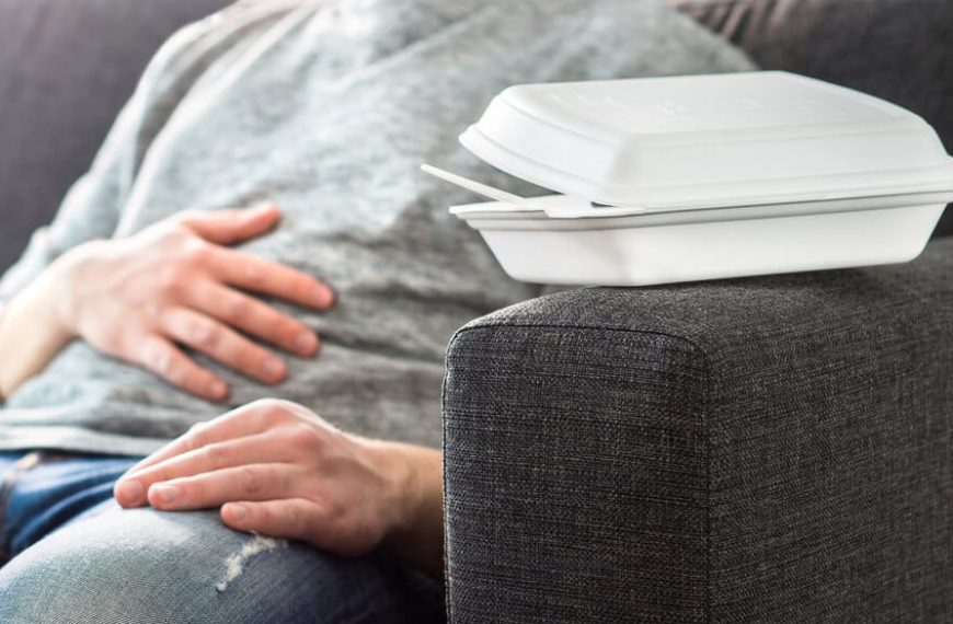 Warum man vor dem Schlafen gehen nichts mehr essen sollte