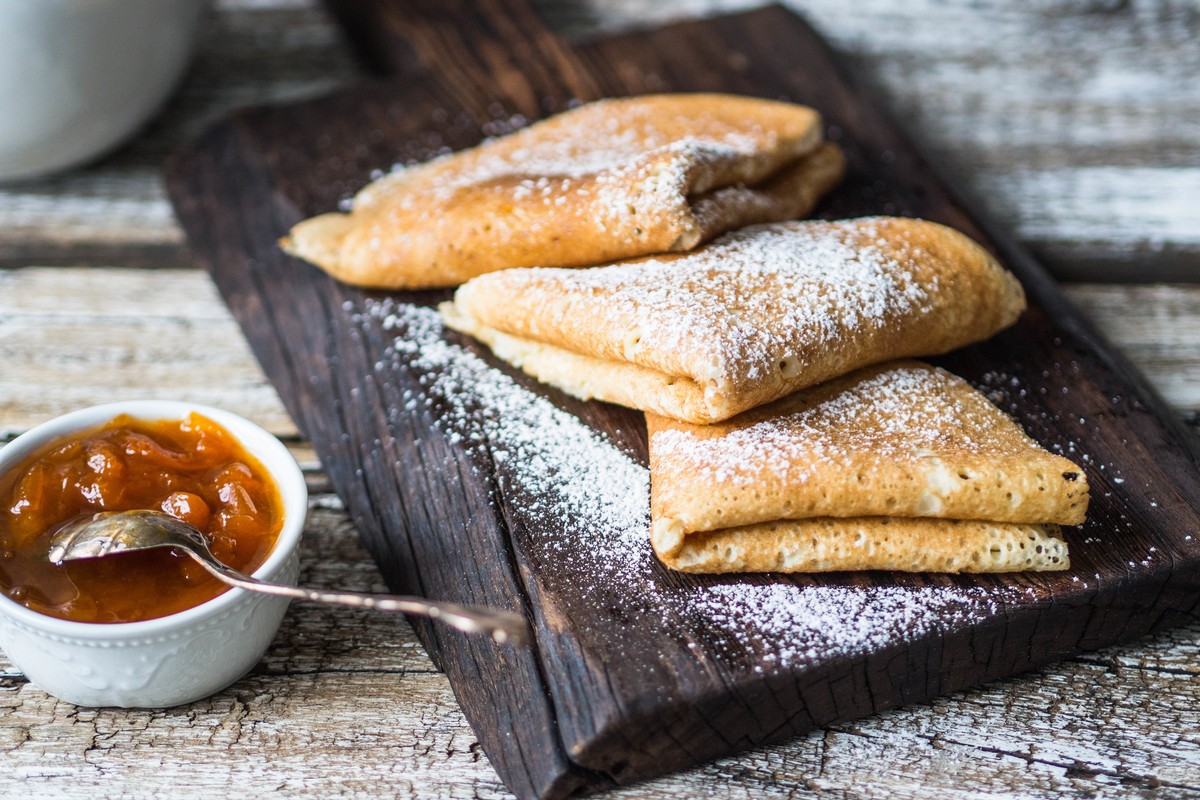 Weiche Hefe Pfannkuchen mit Vanille