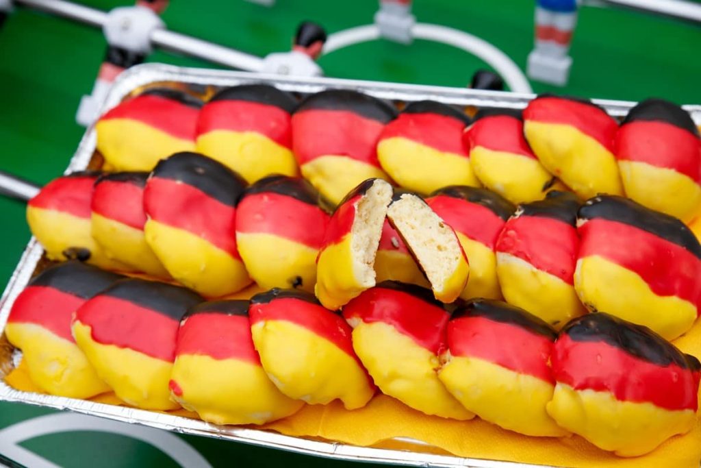 Weiche Kekse mit Zuckerguss und Zitronengeschmack – EM Sommerkekse