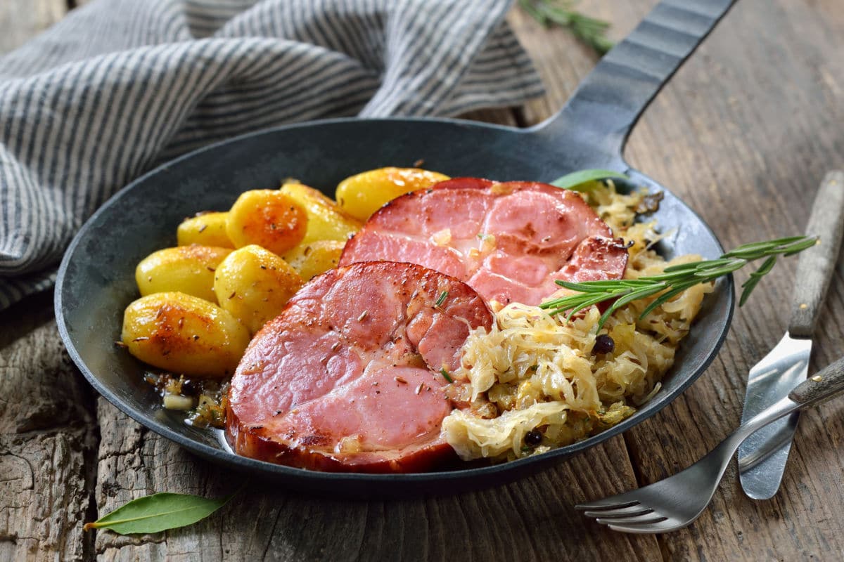 Weiches saftiges Sauerkraut mit Kasselerbraten