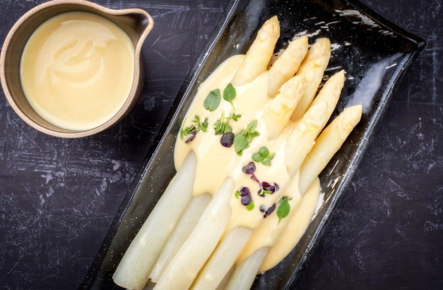 Weißer Spargel mit Sauce Hollandaise – Einfaches Spargel Rezept