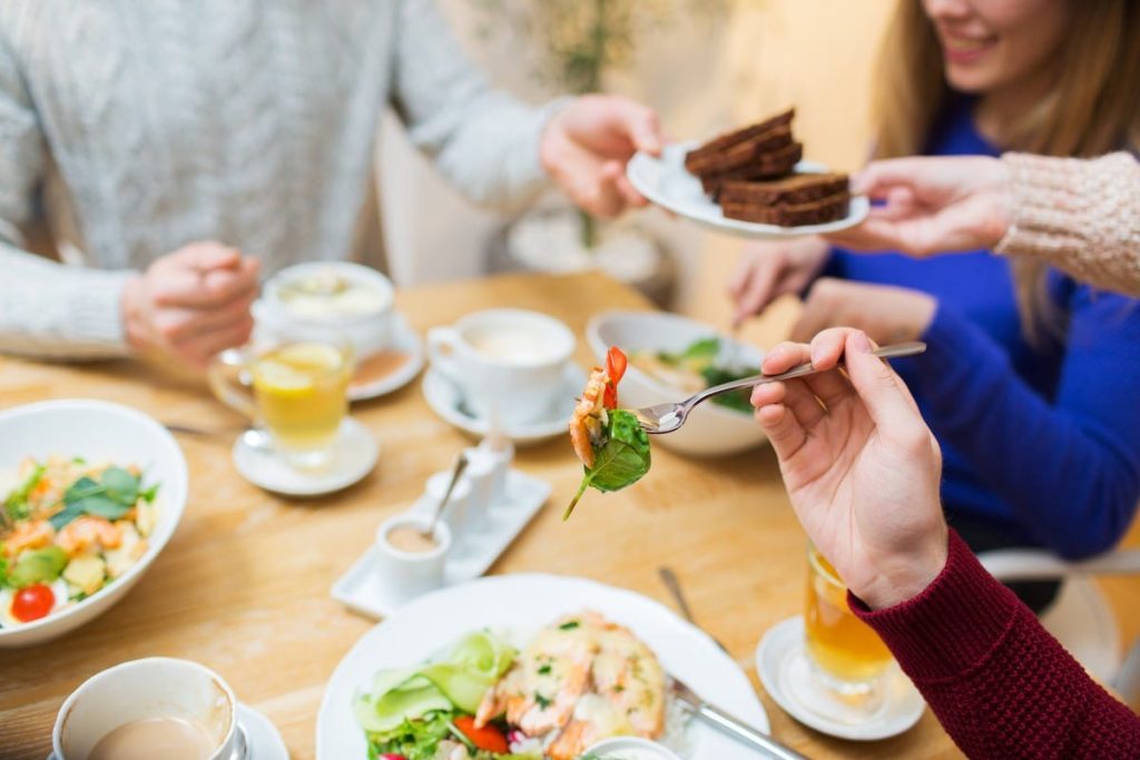 Wie Lebensmittel unser Leben beeinflussen|Essen-ist-Leben|Lebensmittel-sind-entscheidend-fuer-unsere-Gesundheit|Wie-Nahrung-den-Stoffwechsel-beeinflusst|Lebensmittel-und-Krankheiten-des-Jahrhunderts