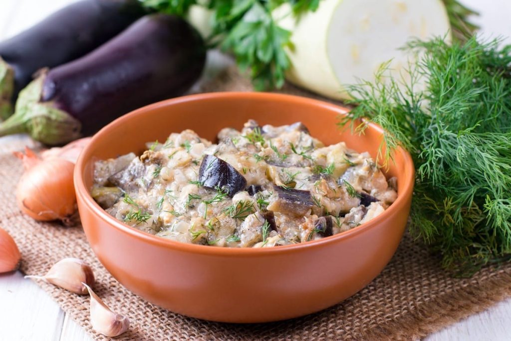 Zarter Zucchinieintopf mit  Auberginen
