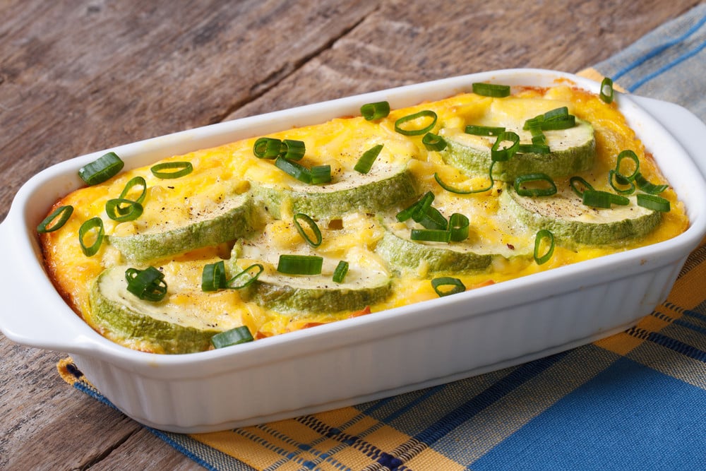 Zucchini Auflauf mit Eiern und Käse