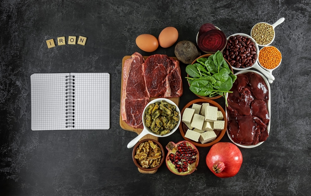 Rotes-Fleisch-und-Blattgemuese-sind-Eisenreich