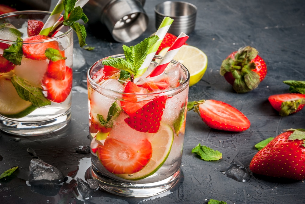 Erfrischender Erdbeer-Mojito alkoholfrei für den Sommer