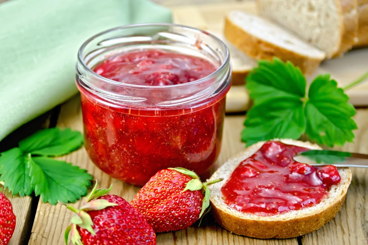Erdbeermarmelade mit Vanille: Fruchtig-süßer Sommergenuss