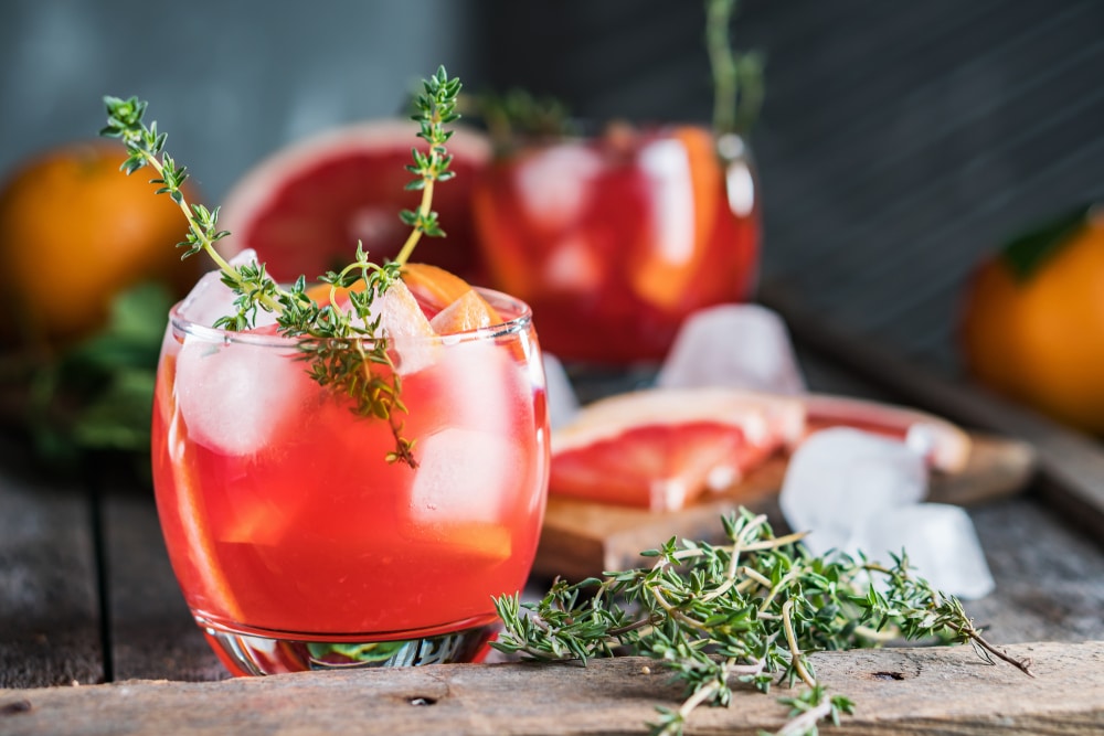 Thymian - Die würzige Ergänzung in Thymian-Grapefruit-Cocktail