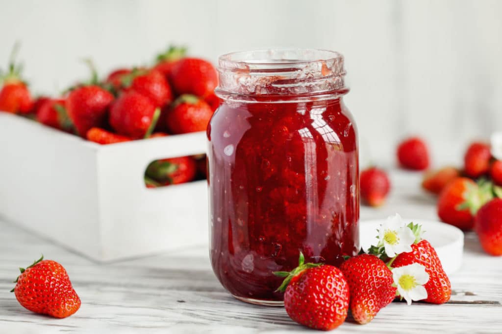 Würzige Erdbeermarmelade mit Zimt und Nelken
