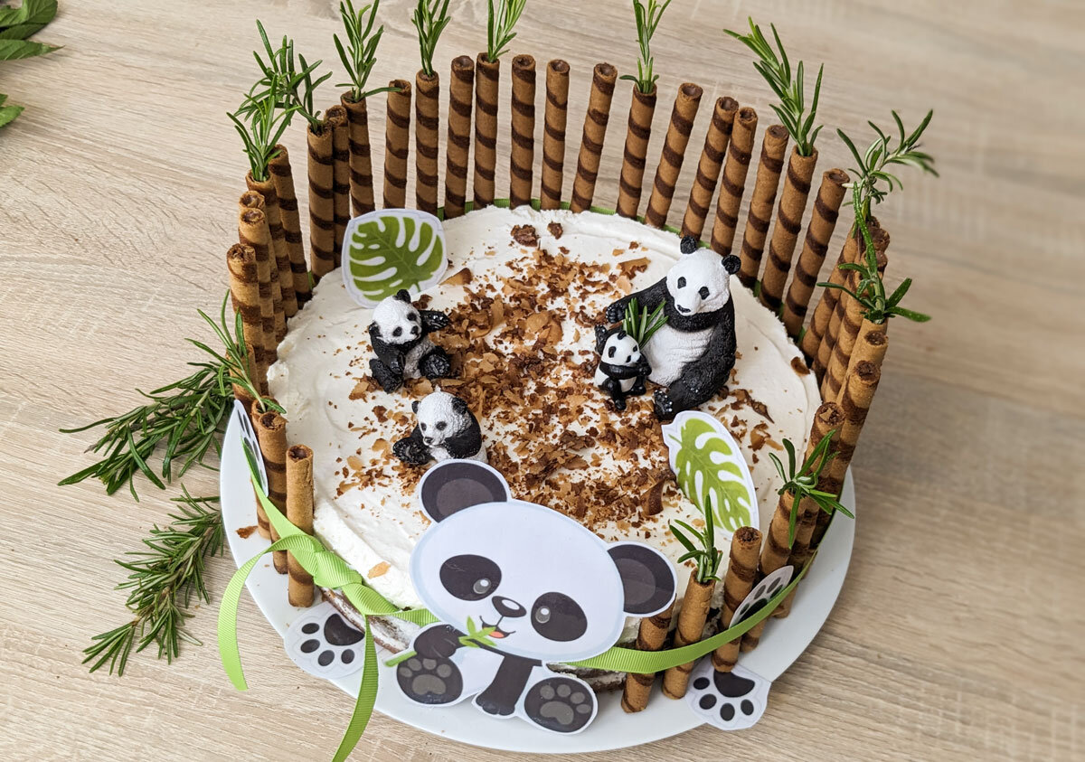 Geburtstagstorte Panda mit Wienerboden Süße Motivtorte