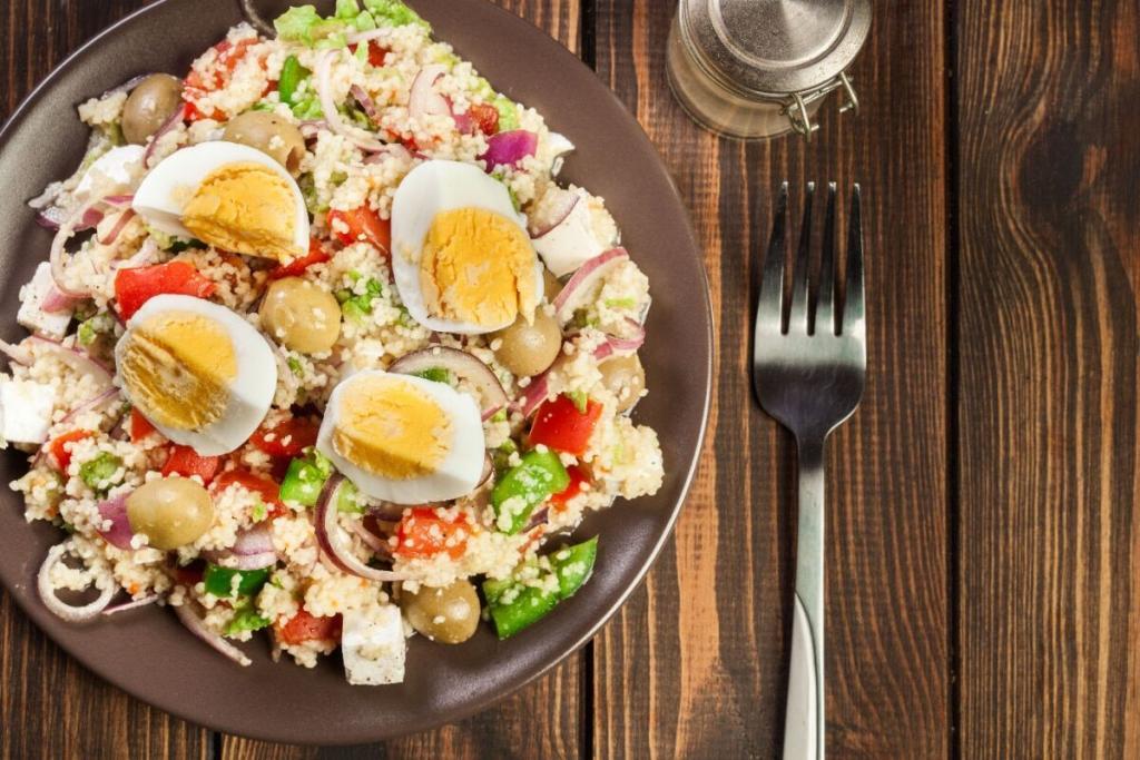 Mediterraner Couscous-Salat mit Paprika