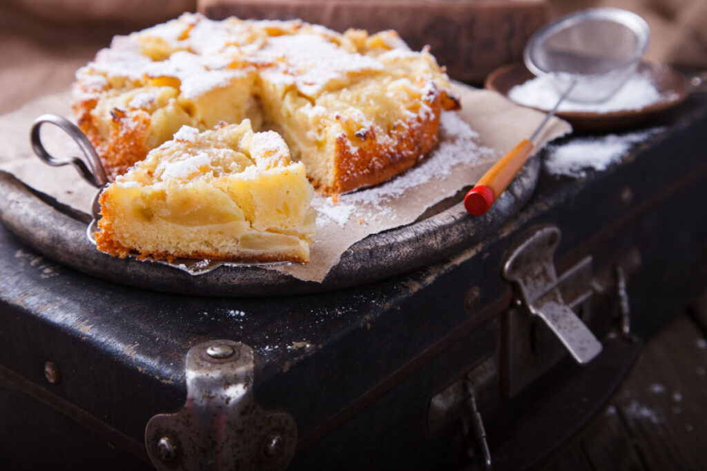 Saftiger Apfelkuchen mit Vanille und Zimt