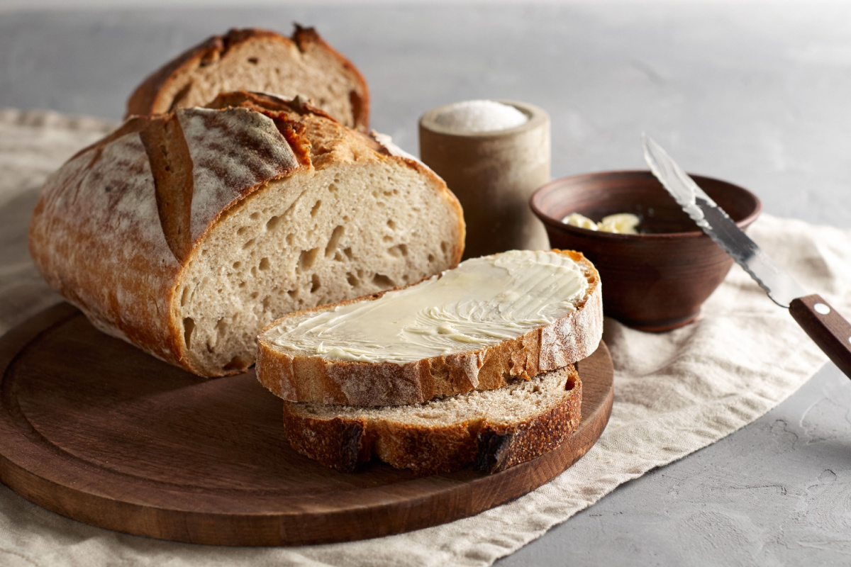 Das perfekte Bauernbrot mit Weizen und Roggen