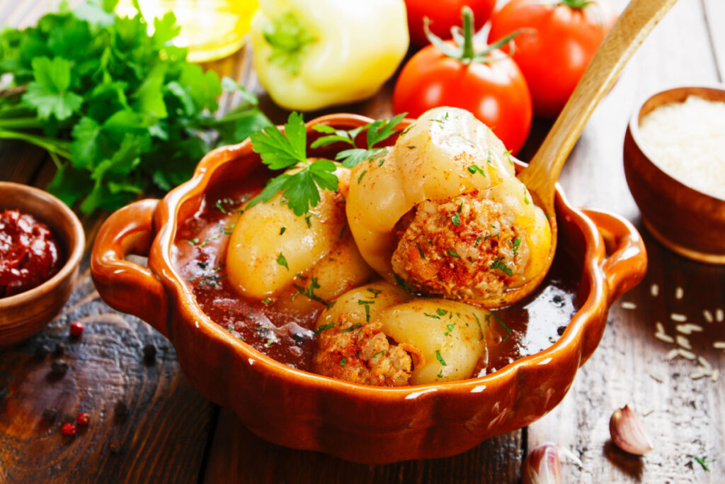 Gefüllte Paprika mit Fleisch und Reis